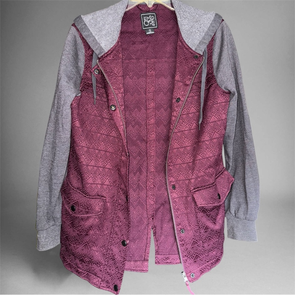 Empyre Burgundy Tribal Print Small Hoodie-Style Jacket Pockets, Zipper, Zumiez